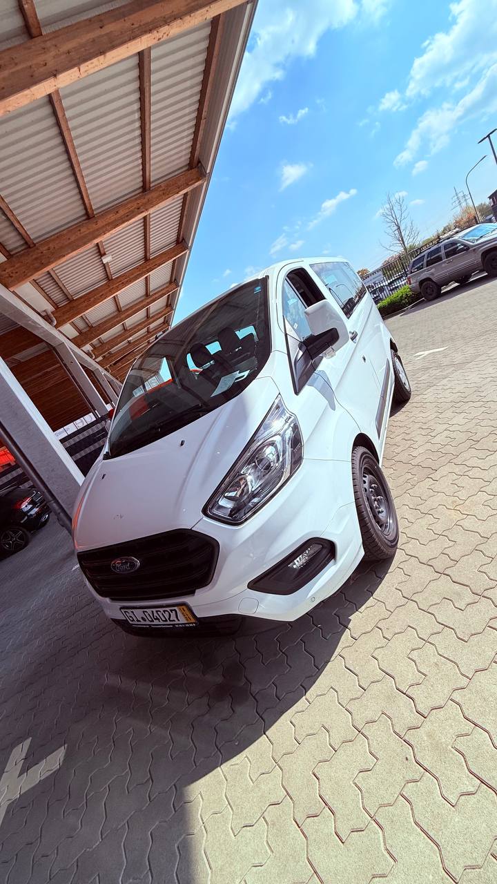 Ford Transit 9 posti